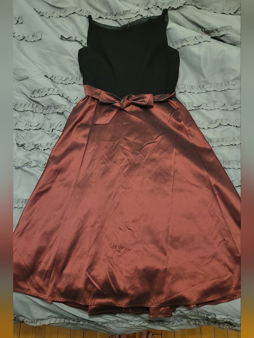 Talbkts Black & Burgundy Satin Skirt Party Dress with Bow